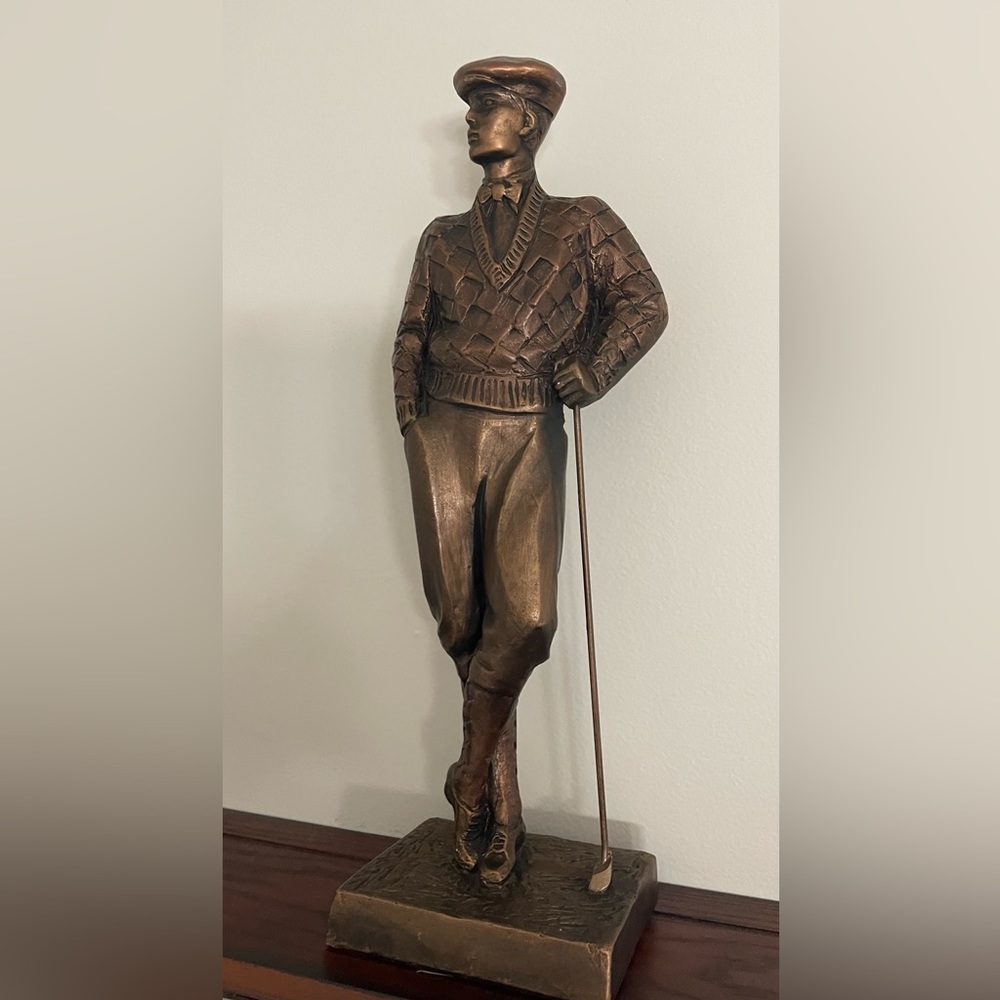 Austin Sculpture signed by A Daniel 1989 Golfer